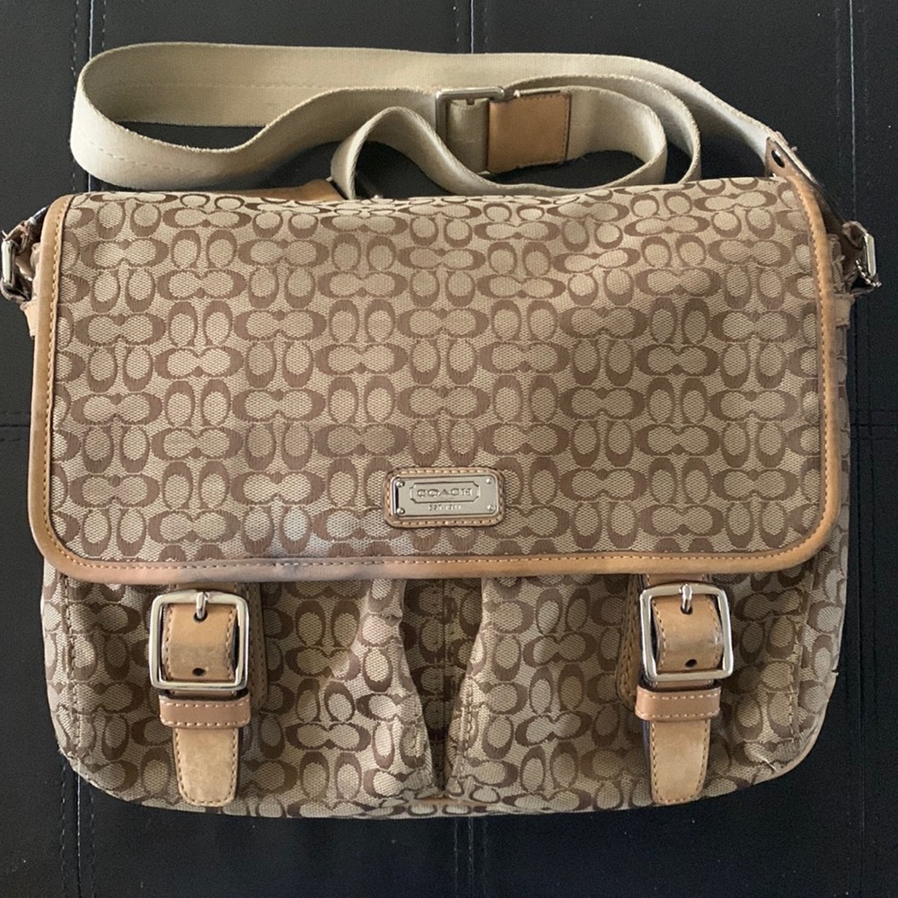 Coach Signature Messenger Bag Gem